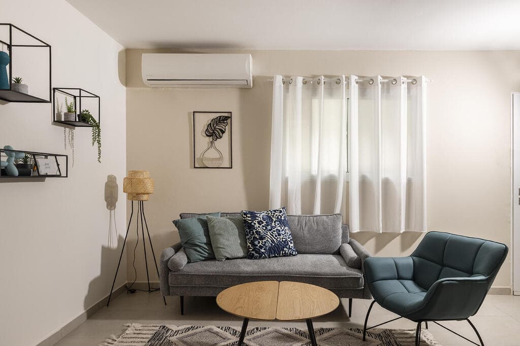 עיצוב בזק לבית, עיצוב: ליעד הלר