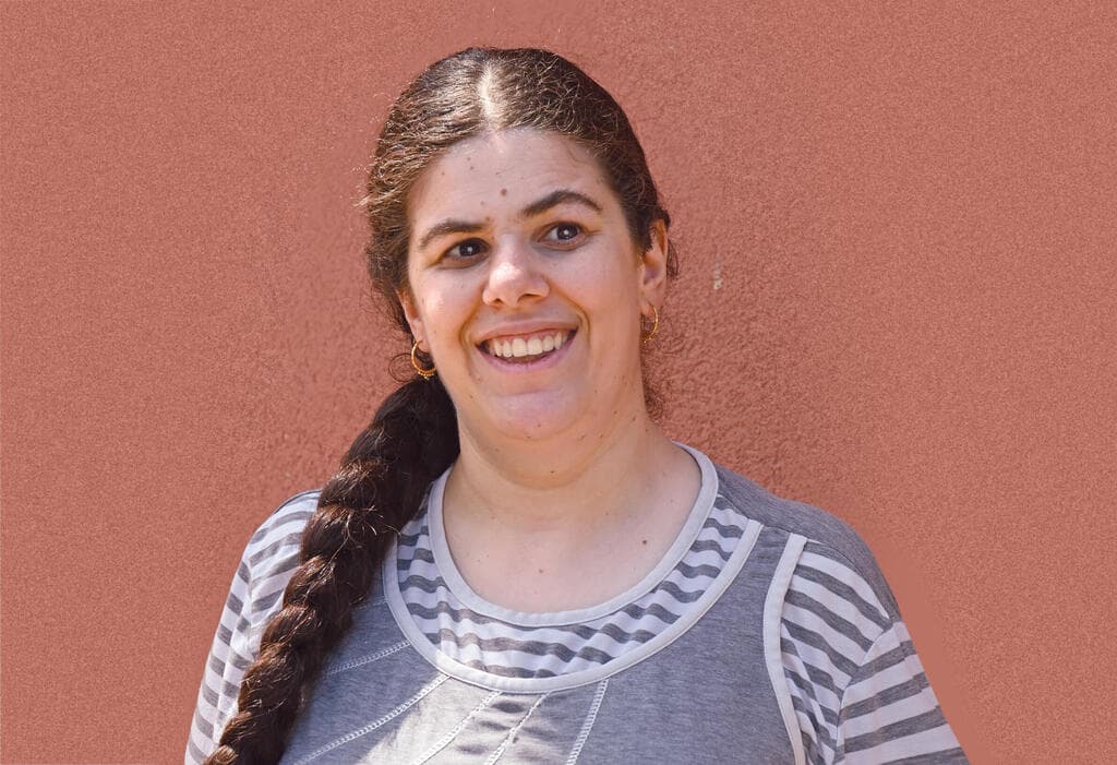 "קשובה לתלמידים כמו אחות גדולה" (צילום: הרצל יוסף) תהילה סממה