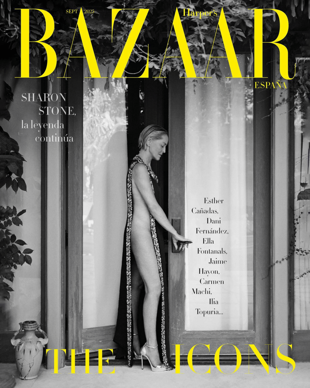 שרון סטון על שער גיליון ספטמבר 2025 של הרפר'ס בזאר ספרד