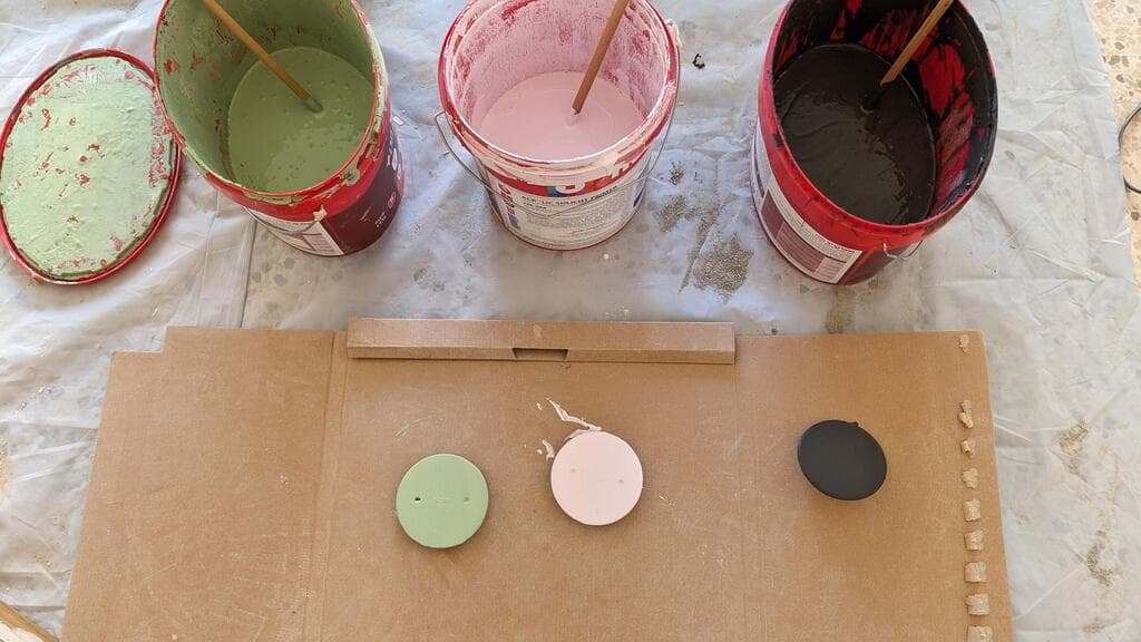 לפני ובמהלך השיפוץ