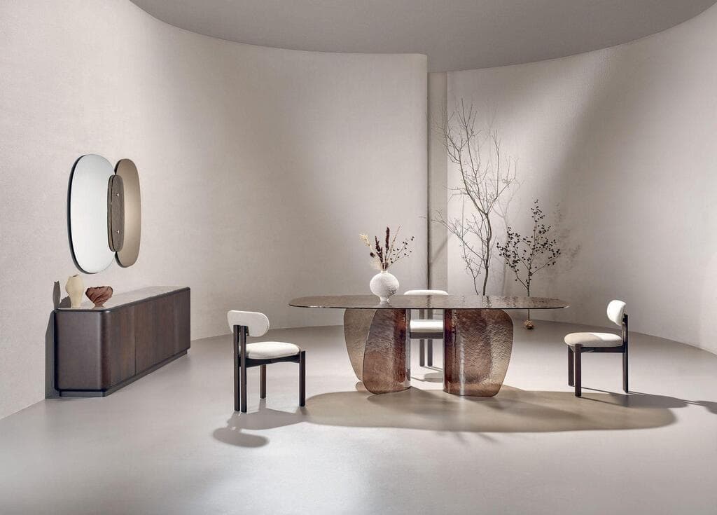 שולחן BLUR של המותג NATURE DESIGN, להשיג ב-OKNIN