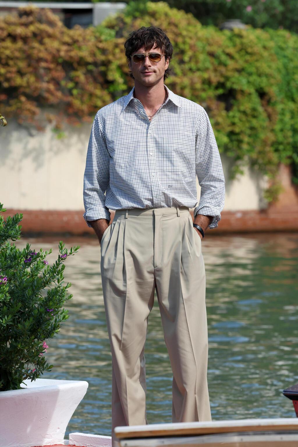 ג'ייקוב אלורדי לובש בוטגה ונטה בפסטיבל ונציה, 2025