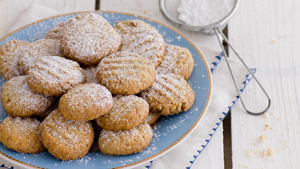 עוגיות חמאה ואגוזים