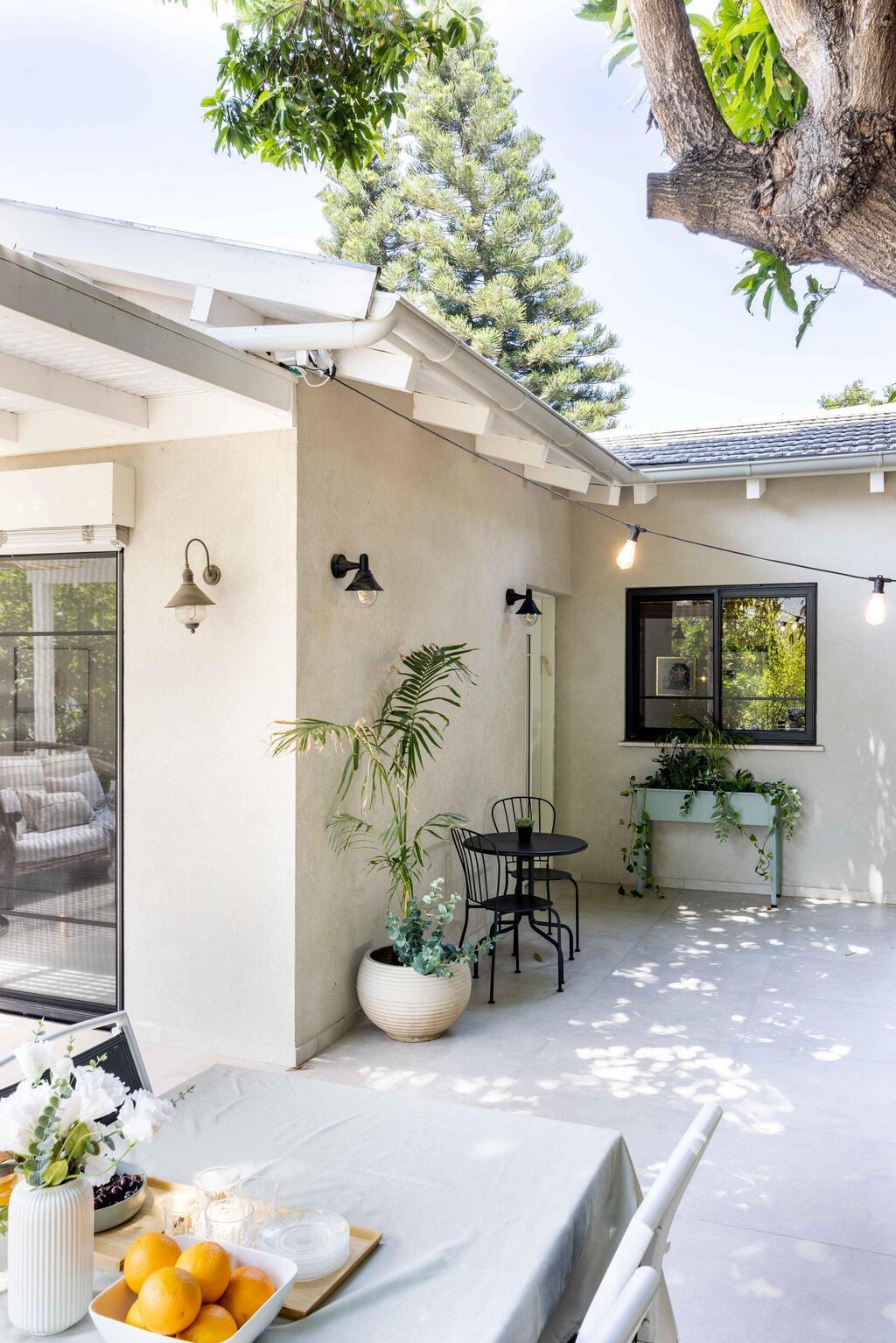 בית הסבתא והסבא בכפר הס, עיצוב: שני אוסישקין