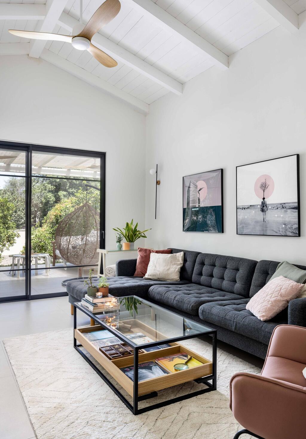 בית הסבתא והסבא בכפר הס, עיצוב: שני אוסישקין