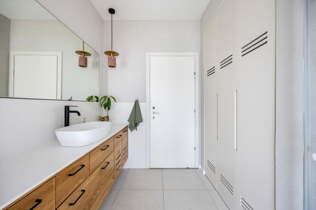 בית הסבתא והסבא בכפר הס, עיצוב: שני אוסישקין