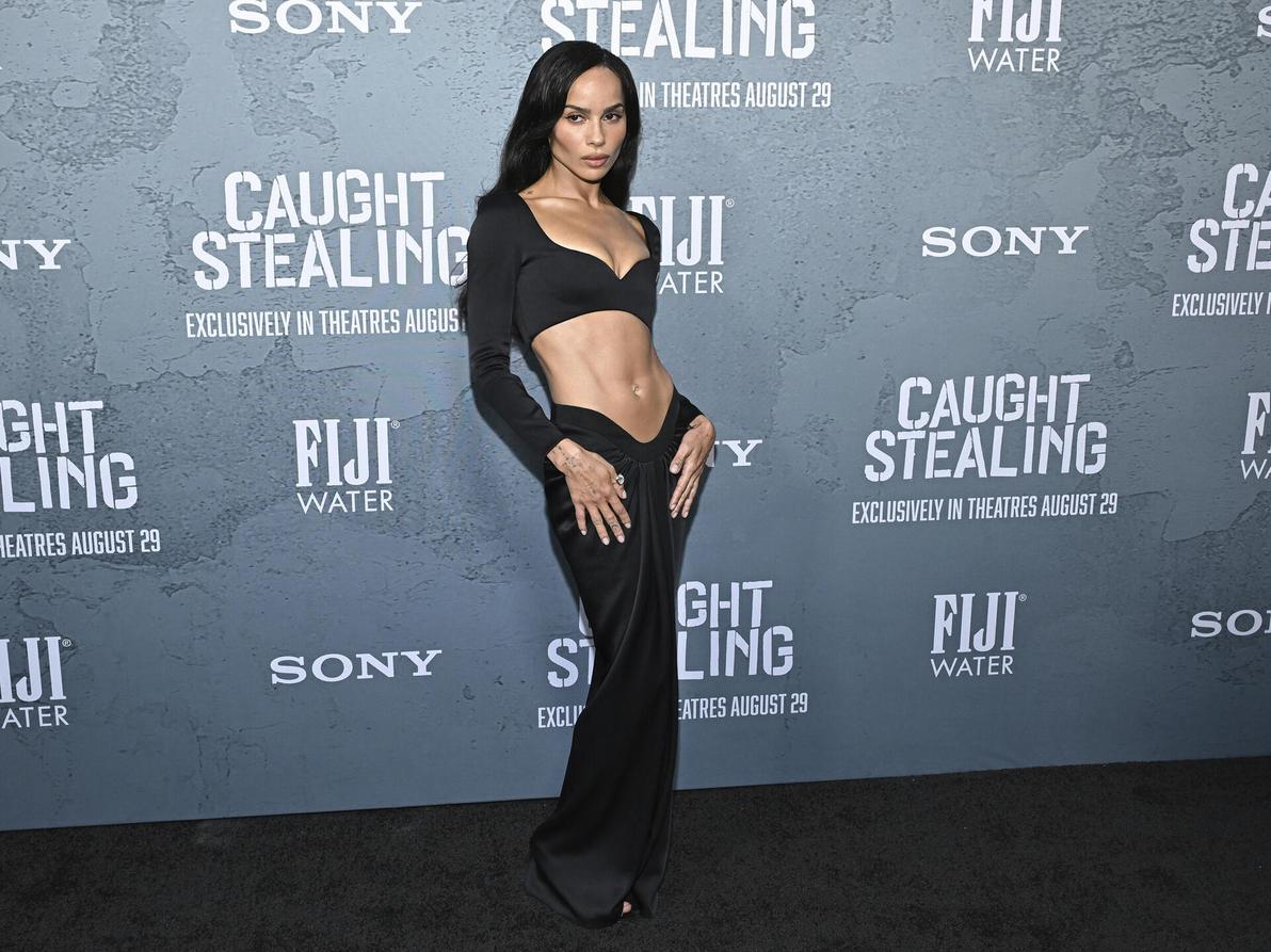 זואי קרביץ בפרמיירה לסרט "נתפסו על חם" בניו יורק, 2025