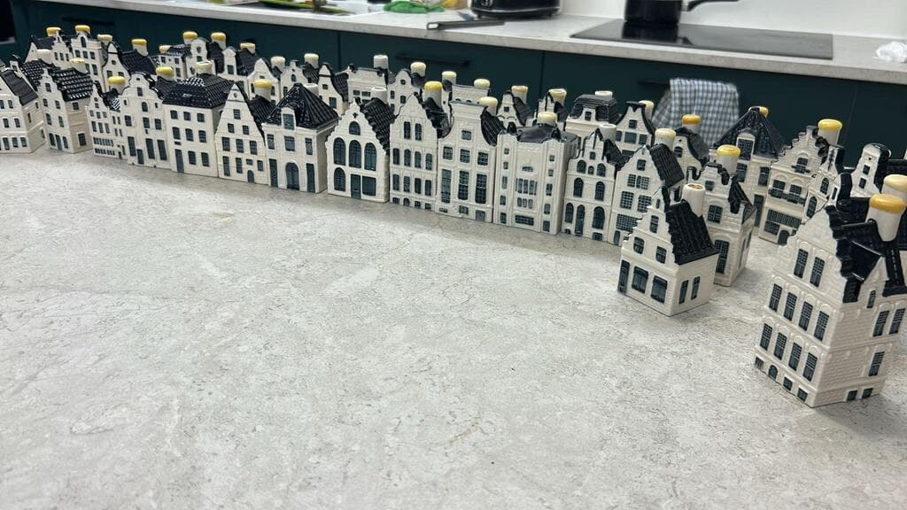 בתי KLM, האוסף של ירדן גולד