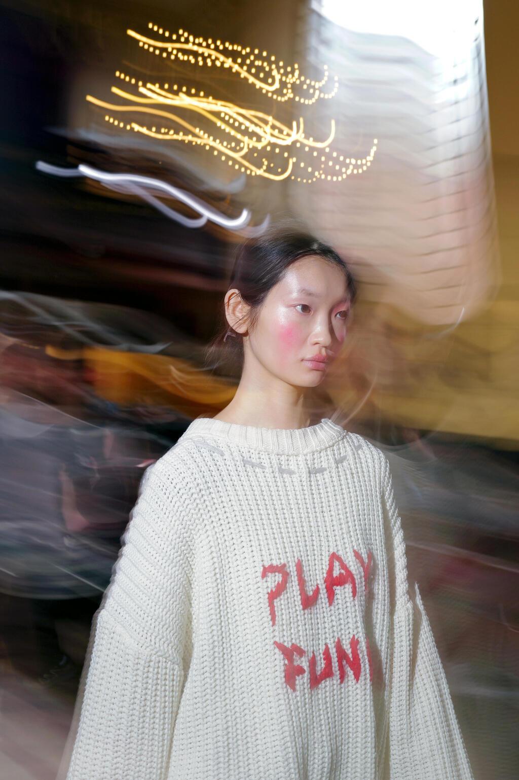 בתצוגה של Bora Aksu בלונדון