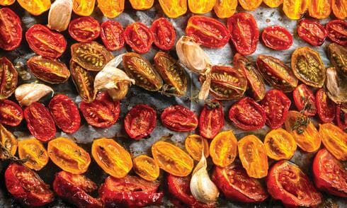 עגבניות אפויות בתנור