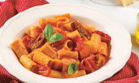 פסטה רוזה מעגבניות אפויות