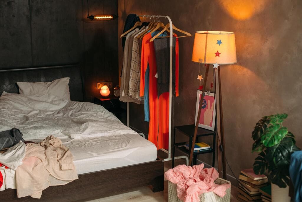 כאן יש סימני חיים