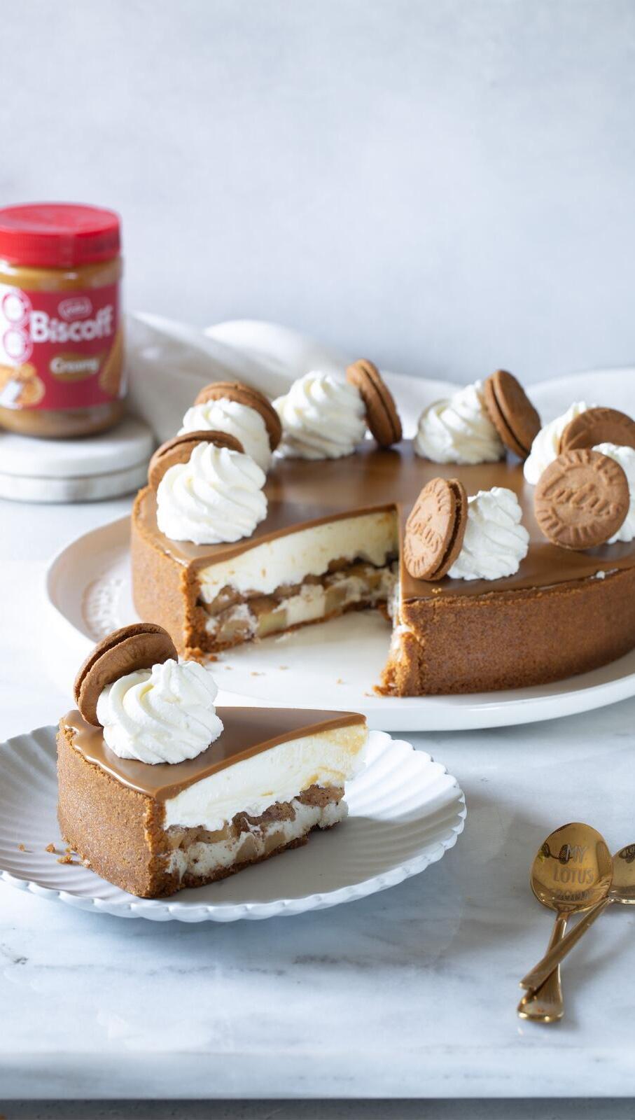 עוגת תפוחים ולוטוס