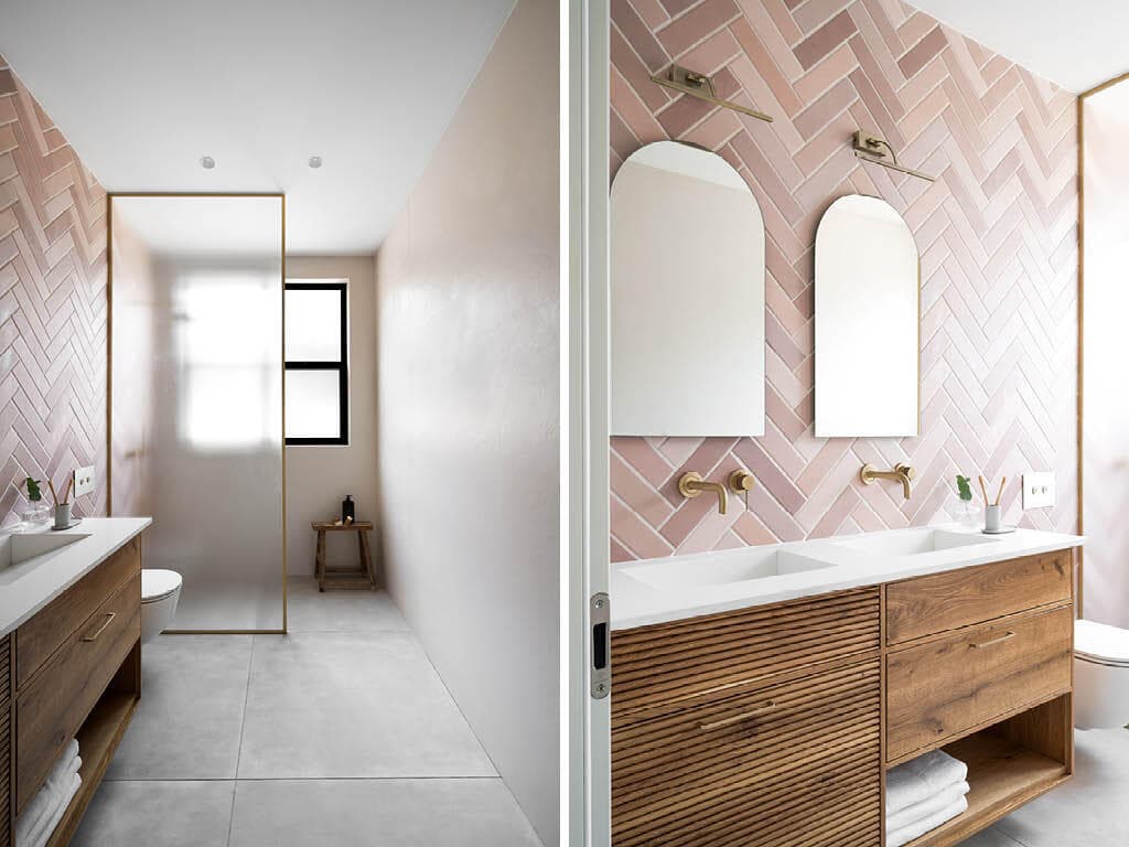 חדר רחצה. שוב חוזר ורוד עתיק (צילום: קרין רבנה) בית פרטי במושב אשבול ליד נתיבות. עיצוב: ליאת שעיה