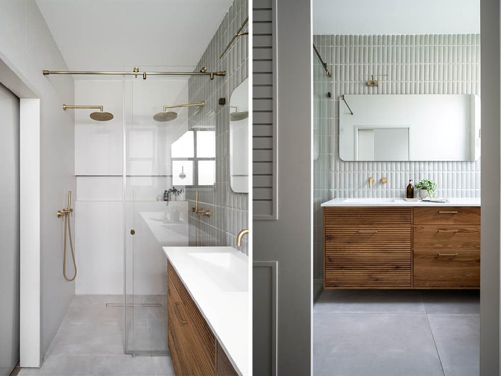 חדר רחצה זוגי. עץ וגוון ירקרק באריחים (צילום: קרין רבנה) בית פרטי במושב אשבול ליד נתיבות. עיצוב: ליאת שעיה