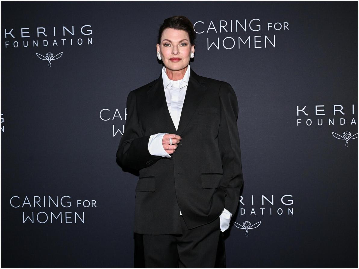 לינדה אוונג'ליסטה באירוע של קרינג בשבוע האופנה בניו יורק