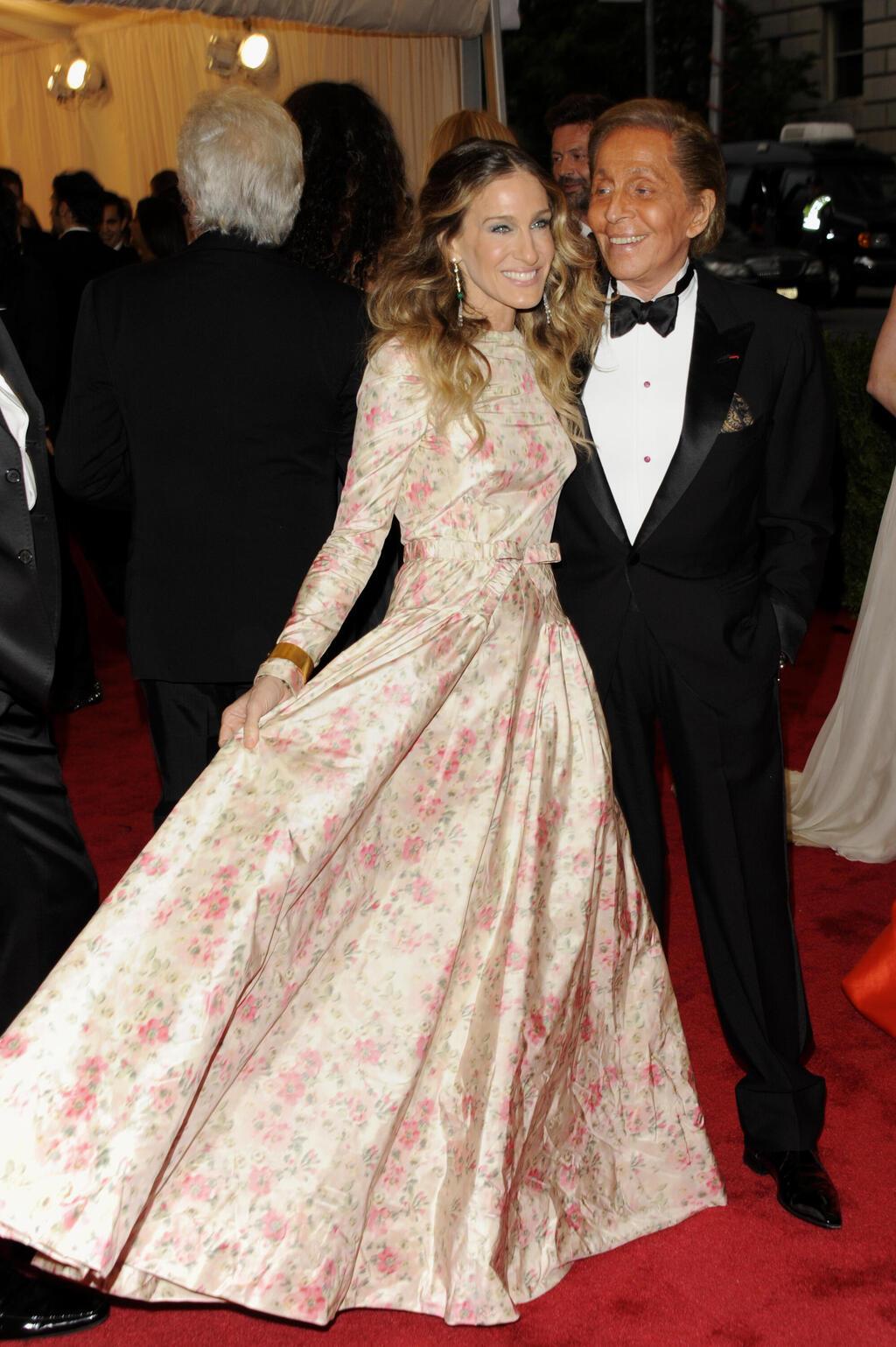 ולנטינו גרוואני ושרה ג'סיקה פרקר בגאלה של המטרופוליטן, 2012