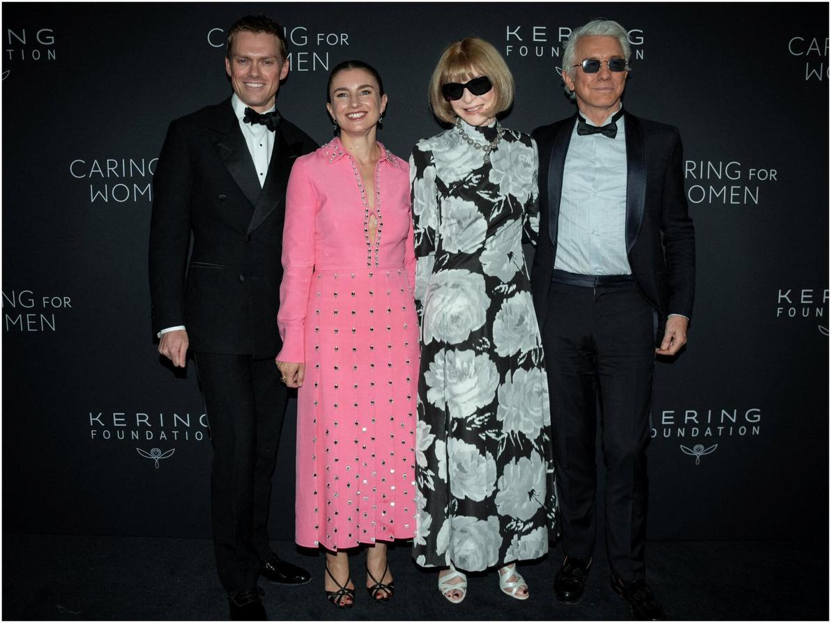 קלואי מאל ואנה ווינטור באירוע של קרינג בשבוע האופנה בניו יורק