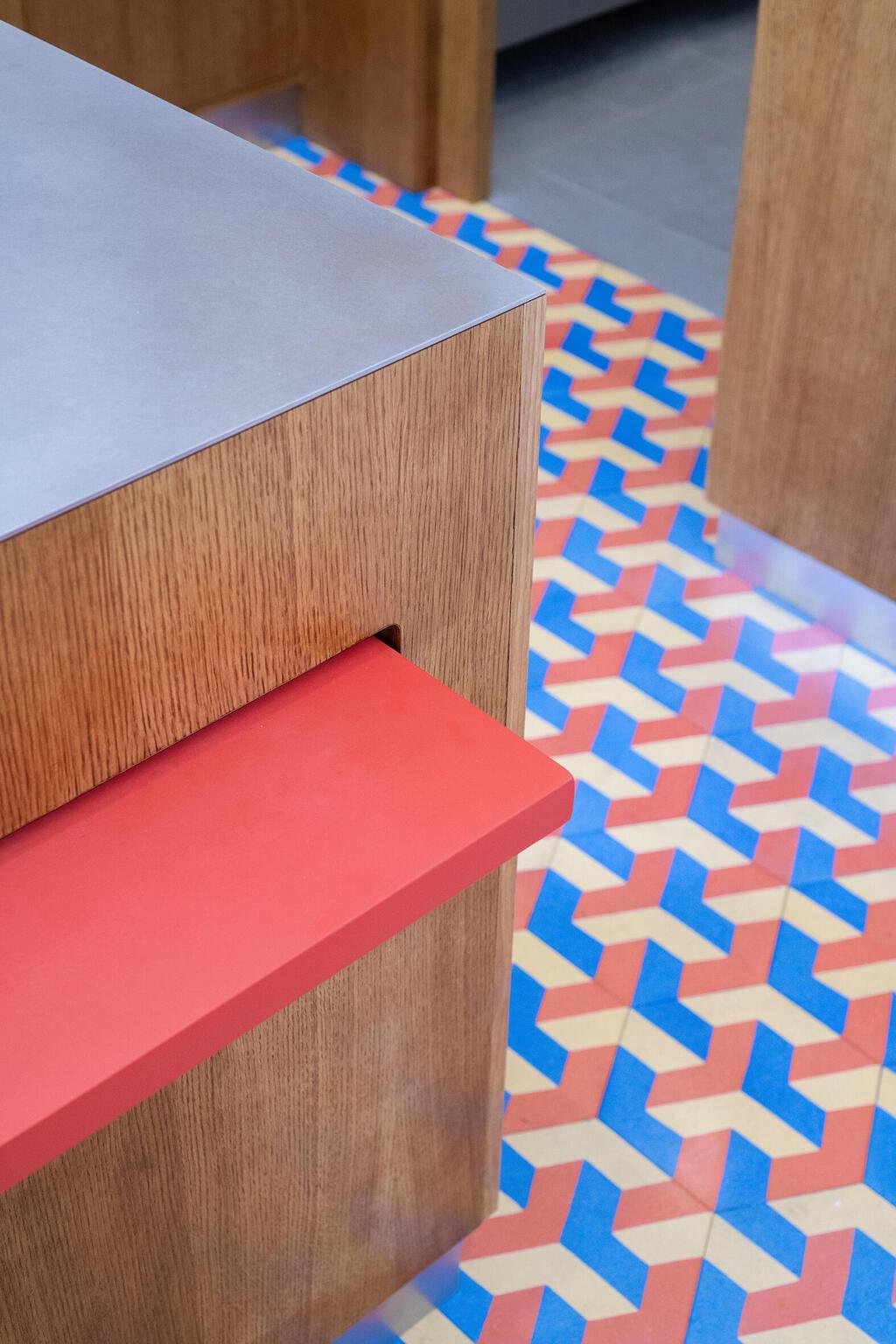 פטיסרי ABRA בפריז, פרויקט של טל שפיגל והמעצב רון פרום