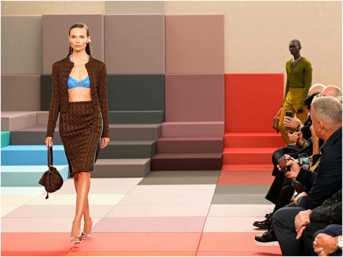 תצוגת אביב-קיץ 2026 של פנדי