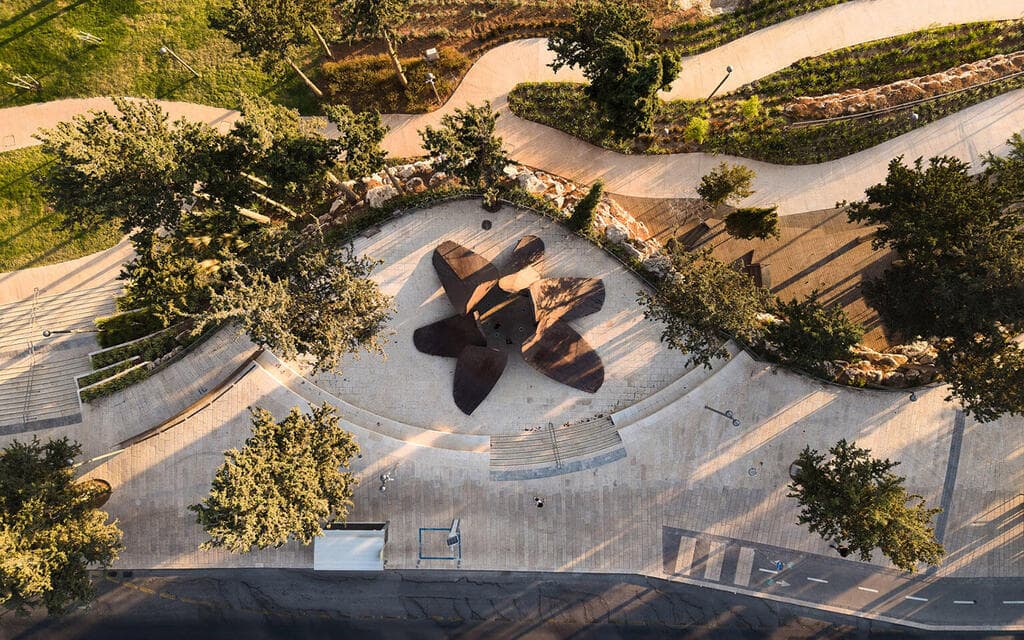 האנדרטה לזכר נרצחי 7 באוקטובר