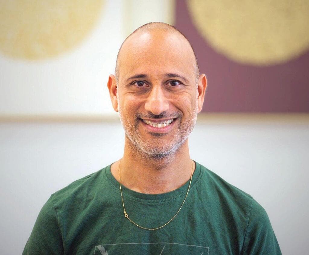 ניר אליהו. "הפנטזיה מאפשרת לפגוש רגש מסוכן מדי בצורה בטוחה" 