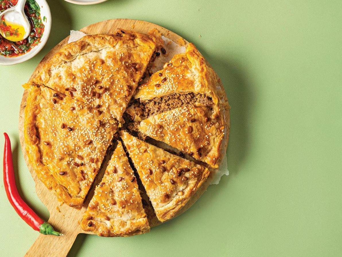 מאפה בצק עלים עם בשר