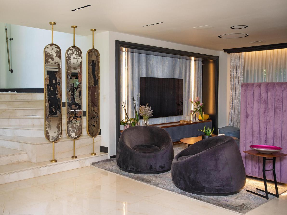 הבית של רוני אינסאז