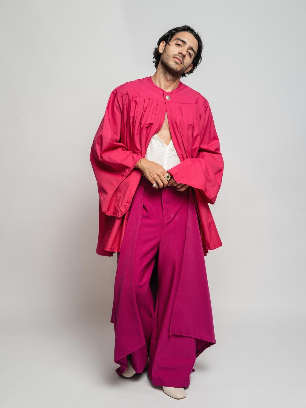 תמיר גרינברג בעיצוב של ירדן תמרי