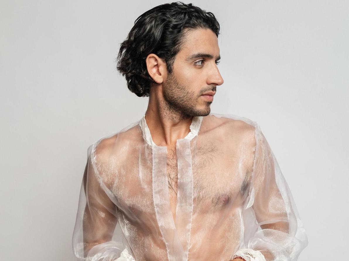 תמיר גרינברג בעיצוב של אנה אוסמולובסקי