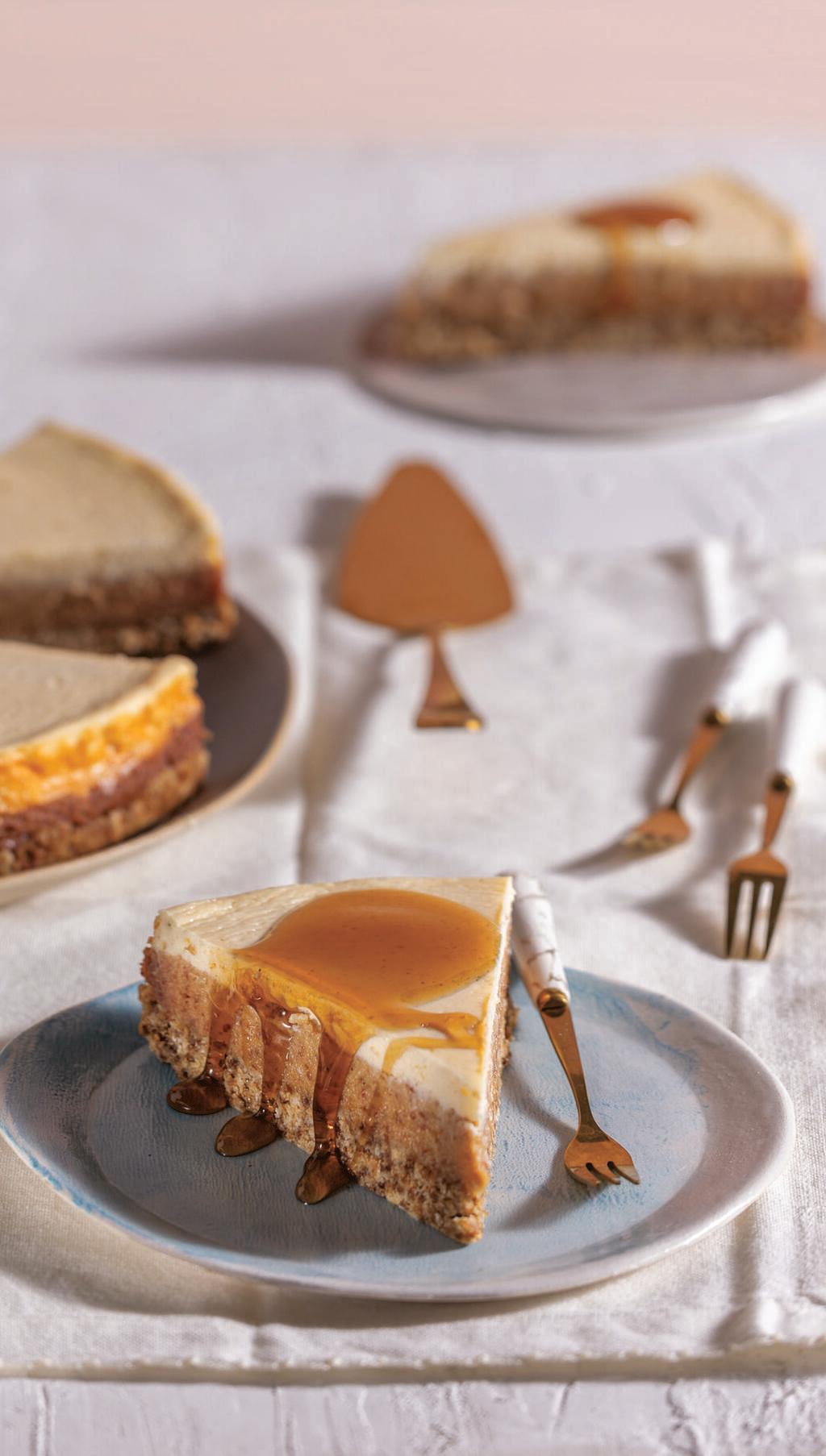 עוגת גבינה-תמרים