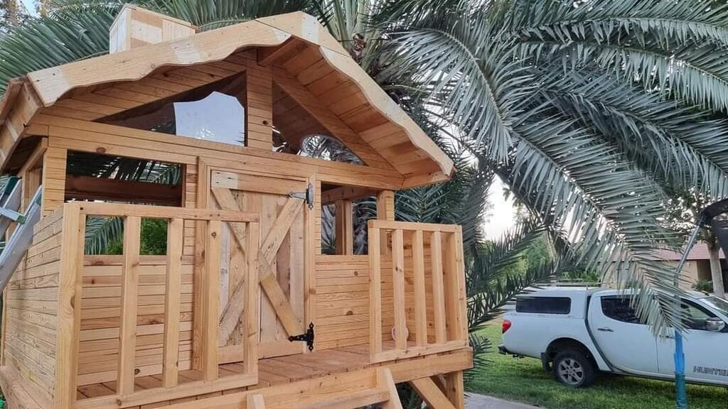 בית עץ שבנה אליאור אברהם לילדיו