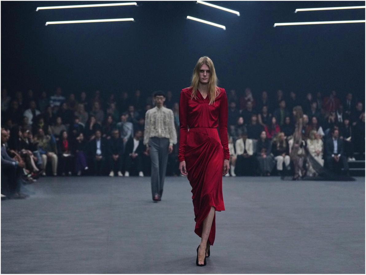 תצוגת אביב-קיץ 2026 של ולנטינו