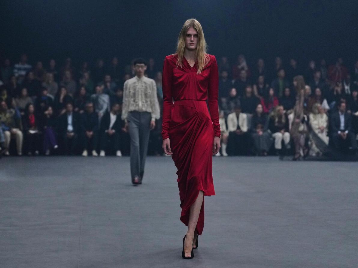 תצוגת אביב-קיץ 2026 של ולנטינו