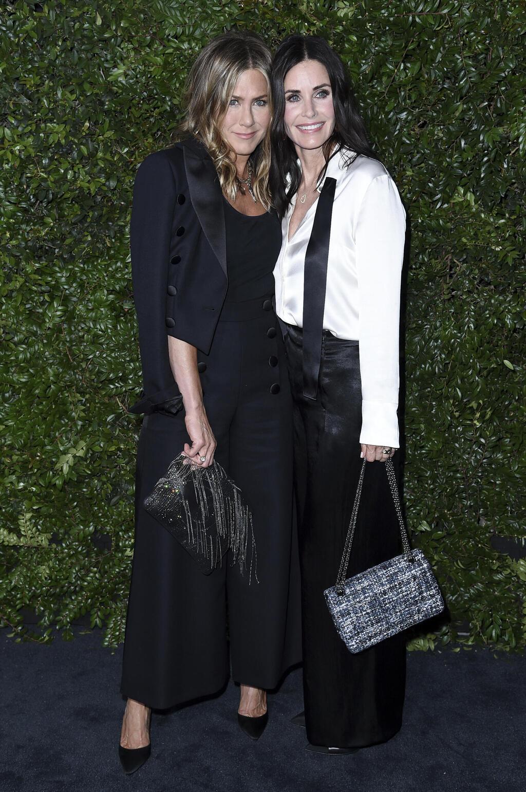 ג'ניפר אניסטון וקורטני קוקס באירוע של שאנל, 2018