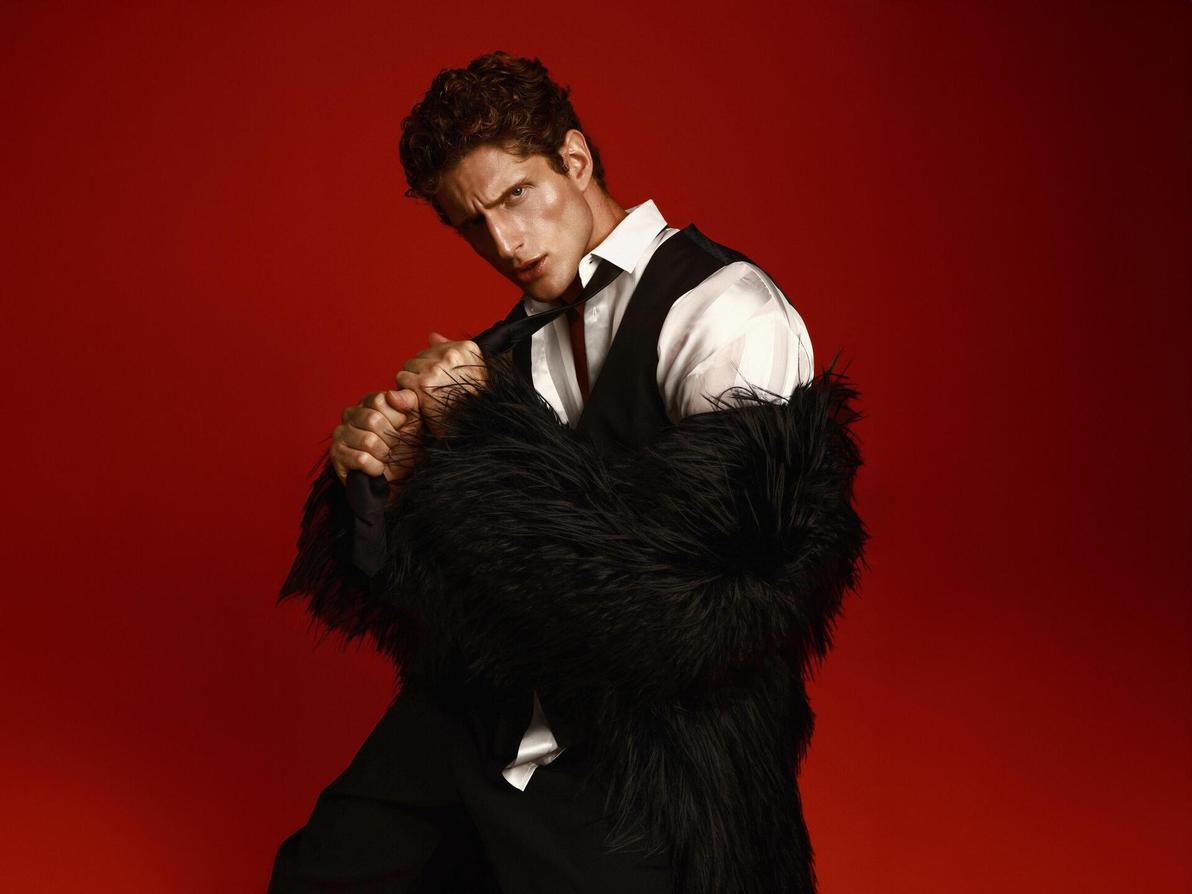 נדב אמסלם בהפקת אופנה