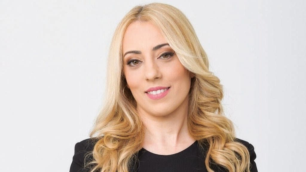 ענבל פלאח־יעקב, עו"ד ונוטריון, מתמחה בדיני משפחה ונזיקין ושדכנית לשם שמיים