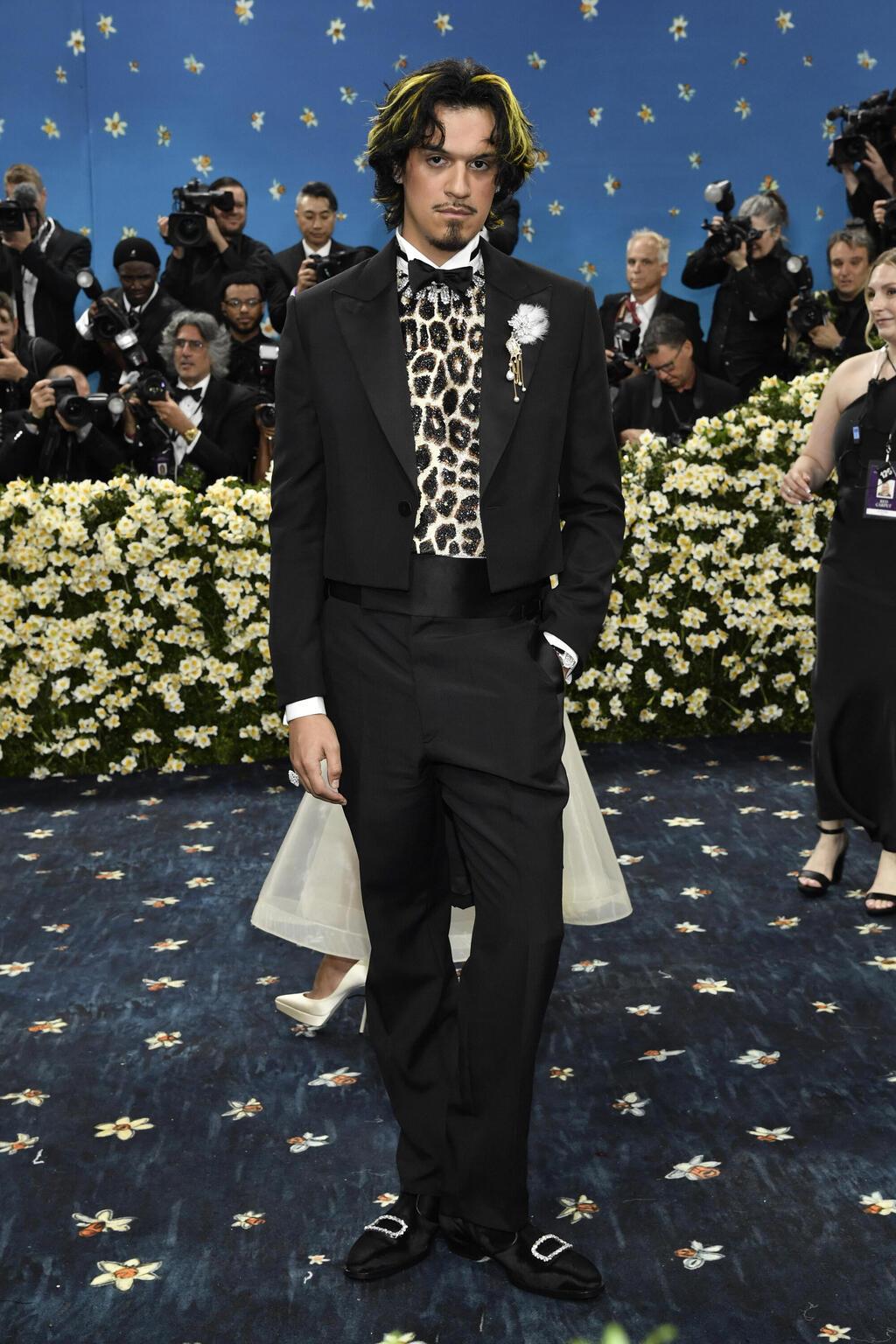 עומאר אפולו בעיצוב של גרייס ויילס בונר בגאלה של המטרופוליטן, 2025