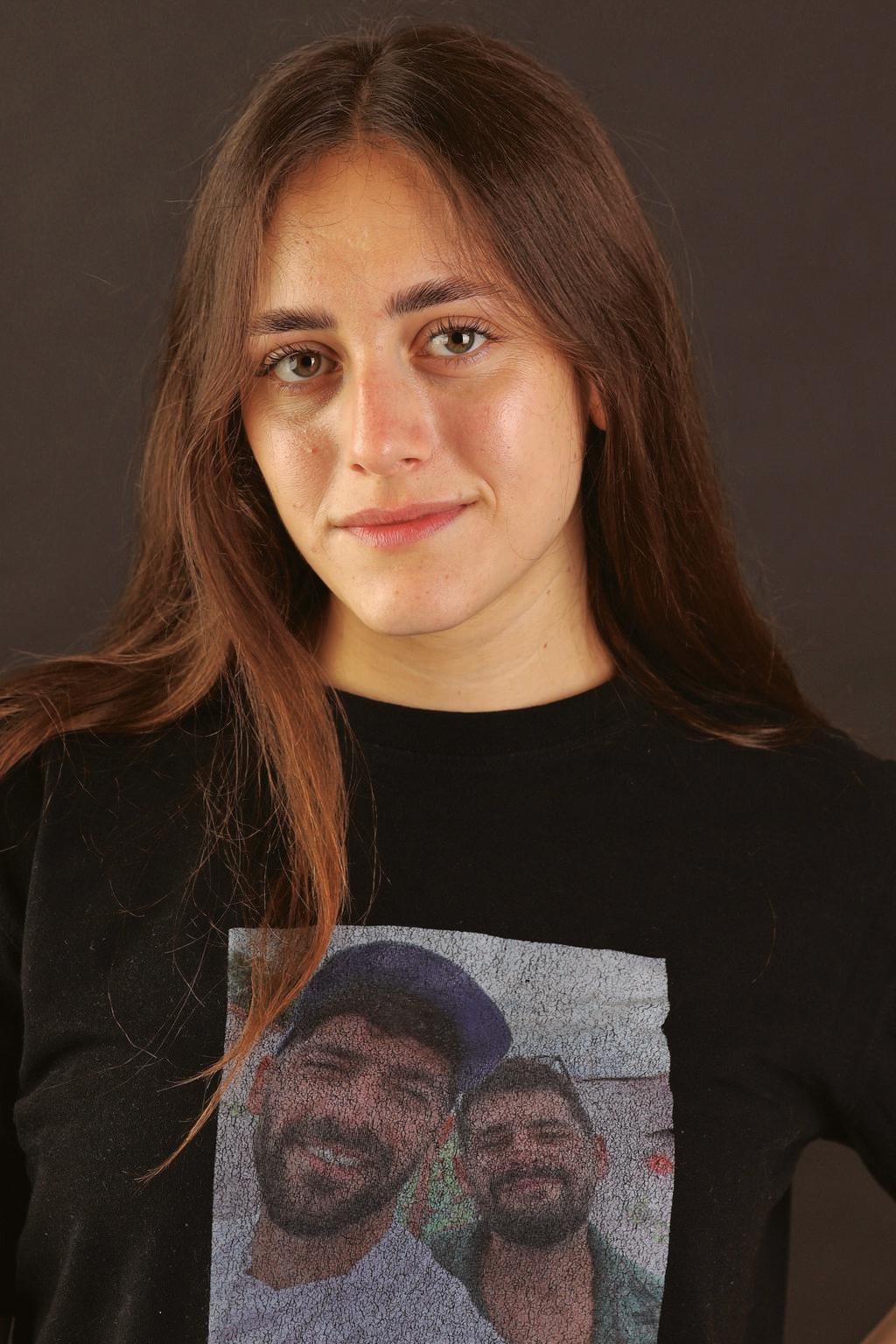 גיא מאייר. "כשדניאל עמית, בת הזוג של אמילי דמארי, הייתה מעלה סטורי של שתיהן ומתייגת אותנו, היו עולים לנו אלפי עוקבים" (צילום: מירב רביץ מושל) גיא מאייר