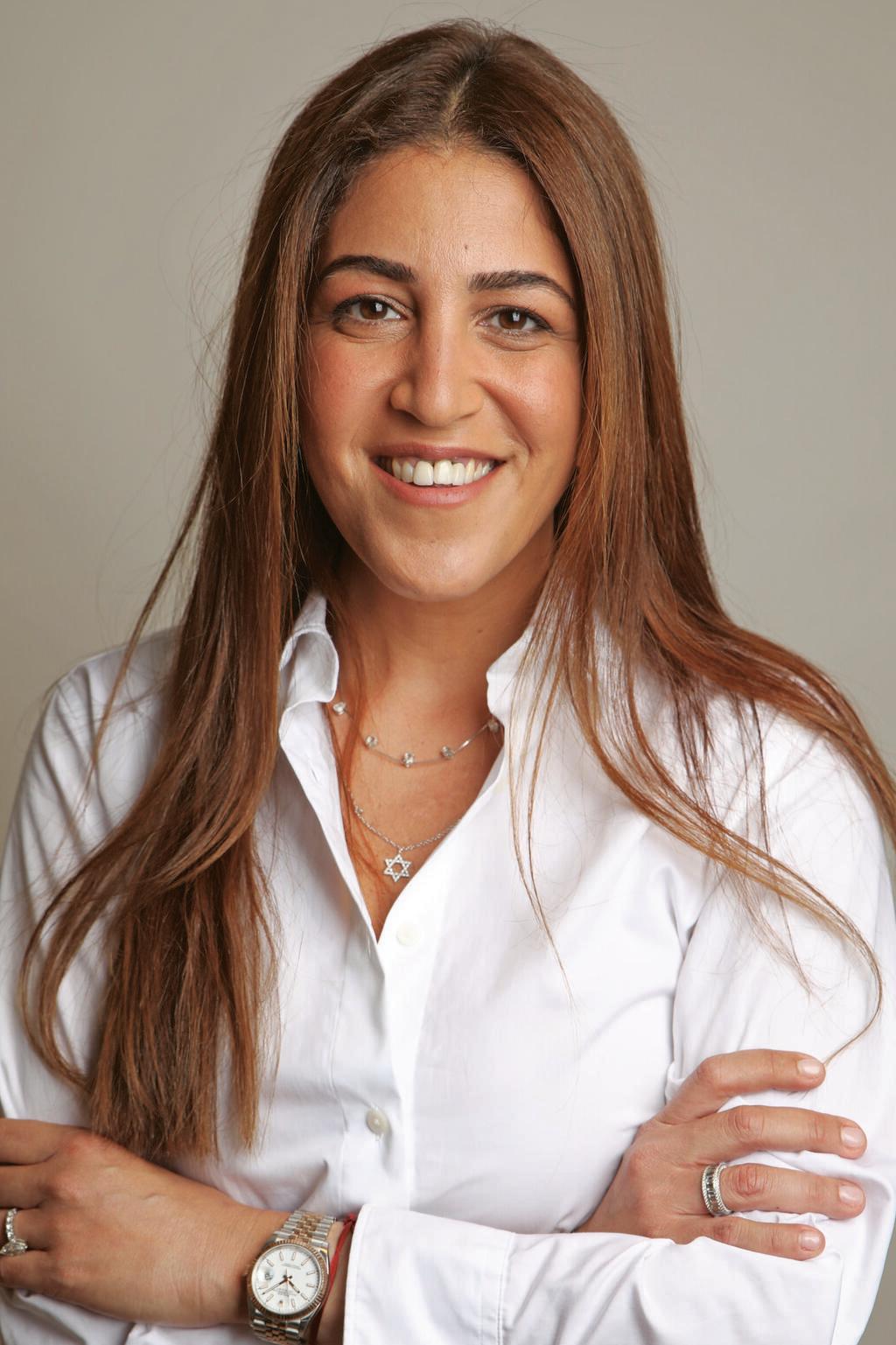 מור גזית. "אין יום ללא משלוח" (צילום: סלי בן ארי) מור גזית