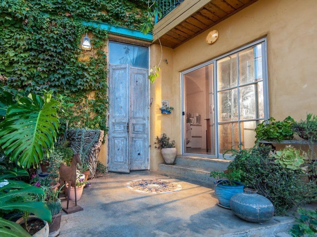 הבית הפסיבי בנוי ממכולה ביישוב אשחר בצפון