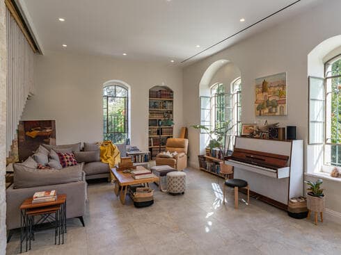 פרויקט מוסררה אהובתי, משפחת שור, בתים מבפנים ירושלים. אפשר לבקר אך לא בשבת