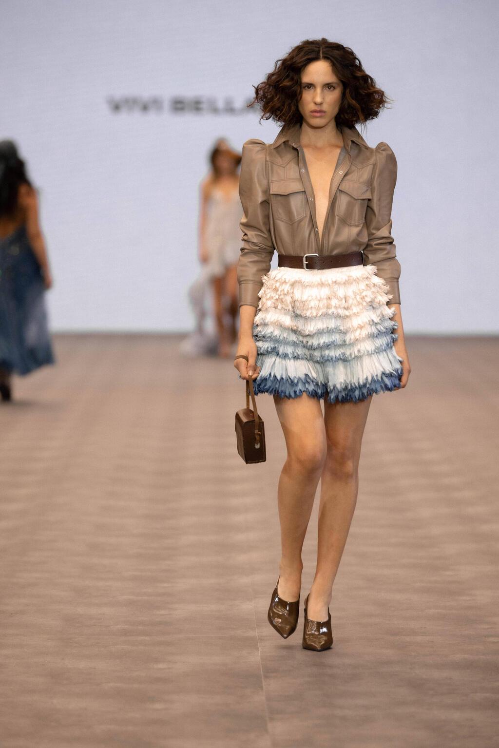 ז'קט משיתוף הפעולה בין ויוי בלאיש ומיקה בשן (צילום: עומרי רוזנגרט) התצוגה של ויוי בלאיש בשבוע האופנה תל אביב, 2025