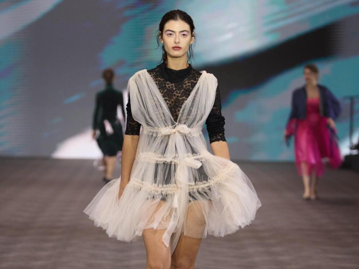 התצוגה של שחר אבנט בשבוע האופנה (צילום: עומרי רוזנגרט) התצוגה של שחר אבנט בשבוע האופנה תל אביב, 2025