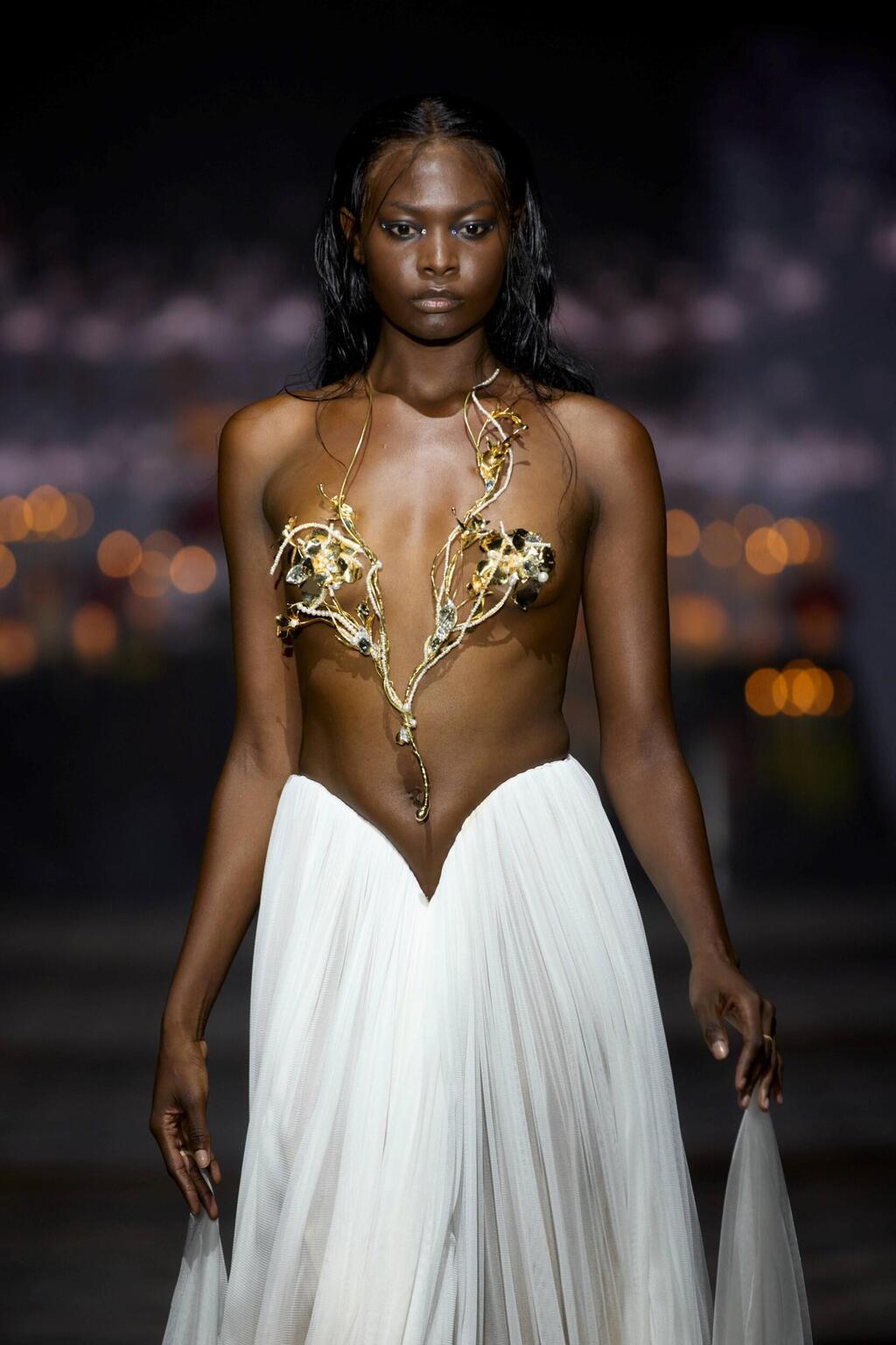 התצוגה של ינקי ונטף בשבוע האופנה (צילום: עומרי רוזנגרט) התצוגה של ינקי ונטף בשבוע האופנה תל אביב, 2025