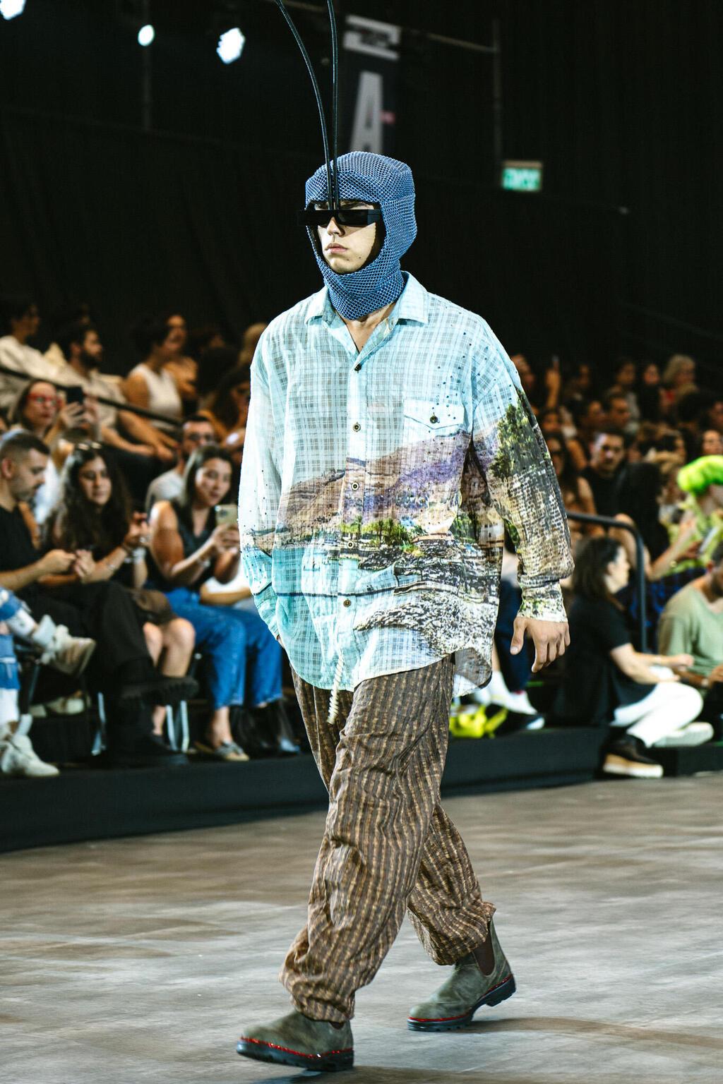 התצוגה של ירדן חנוכה למותג JOR-D (צילום: מיכל שמש) התצוגה של ירדן חנוכה למותג JOR-D בשבוע האופנה תל אביב, 2025