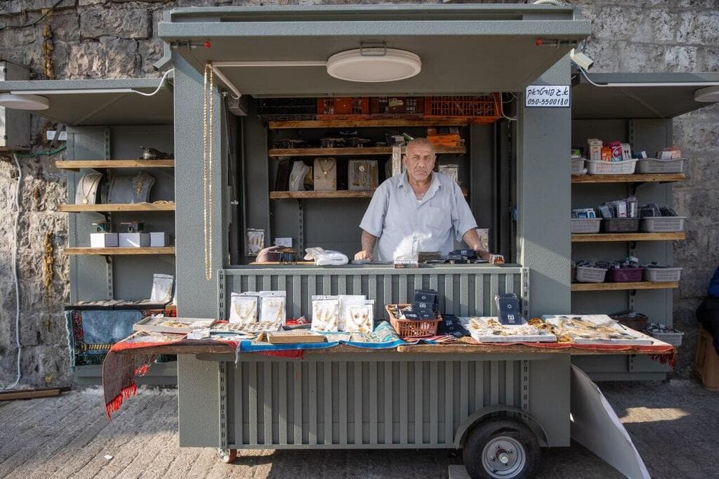 החלפת הבסטות בירושלים לדוכנים אחידים ומעוצבים