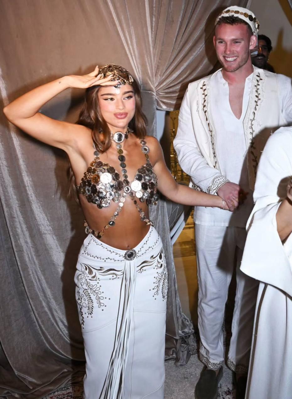 נועה קירל דניאל פרץ