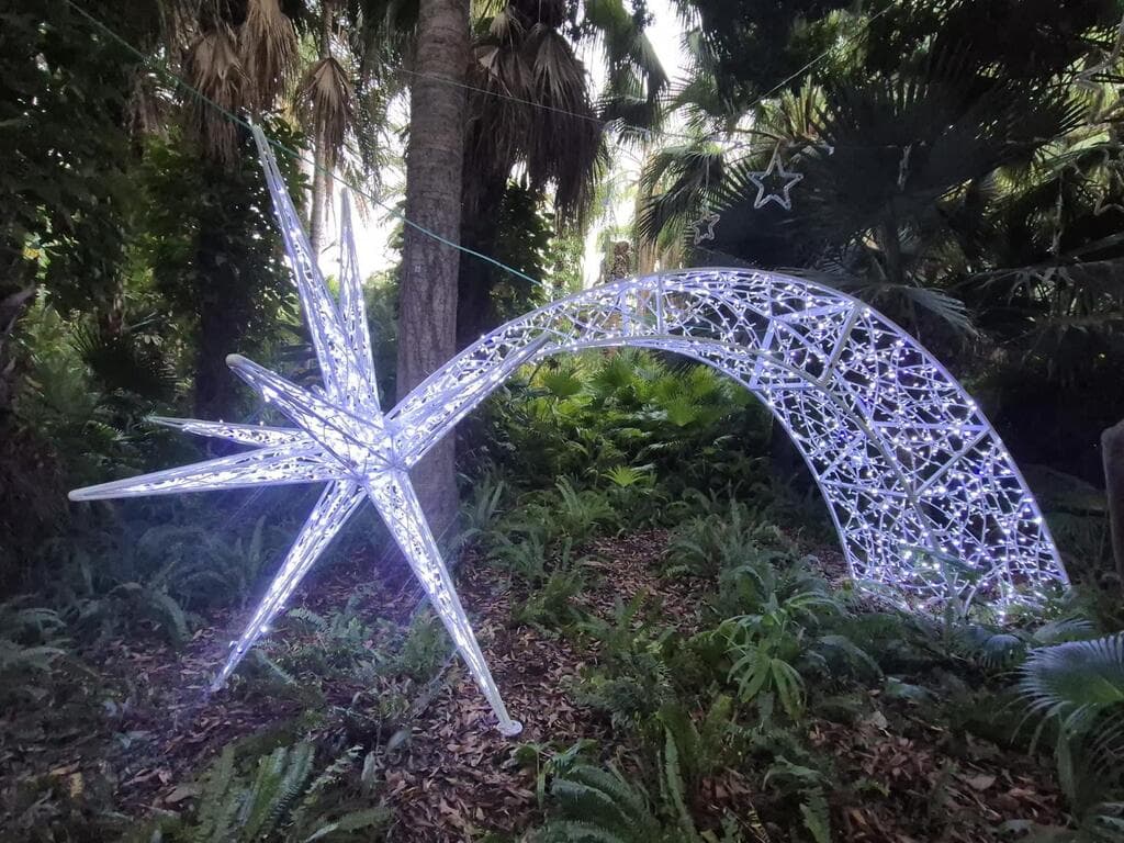 עיצבו דמויות אוניברסליות שידברו לקהל הרחב (צילום: סאן פרג', Mk-illumination) פסטיבל האור הבינלאומי LUMAGICA מגיע לגן הטרופי בגני יהושע בתל אביב