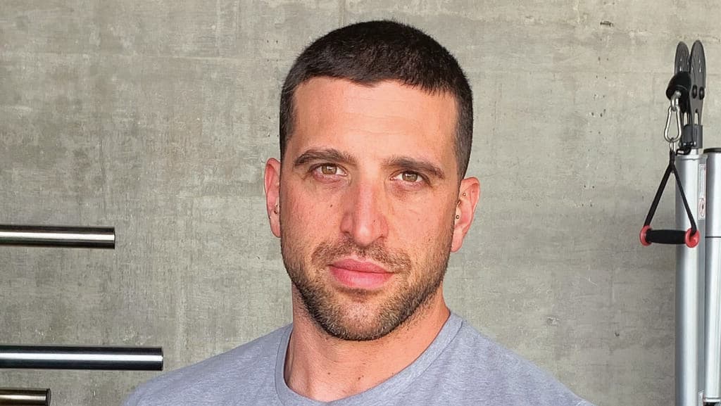 אלון מנהרט (צילום: אלבום פרטי) אלון מנהרט